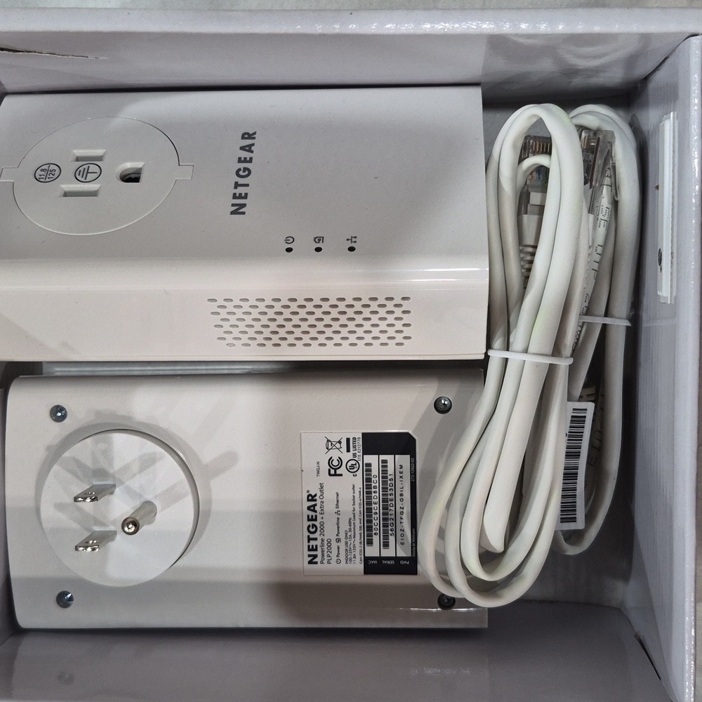 New In Original Box NETGEAR Powerline 2000 Adapter - Gray and White Never Used - Picture 2 of 3